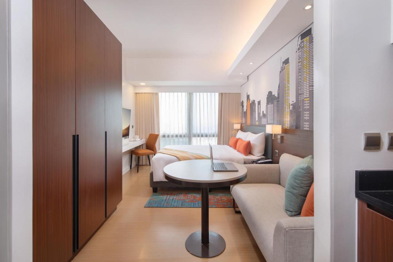 Citadines Benavidez Makati Aparthotel Manila Exteriör bild